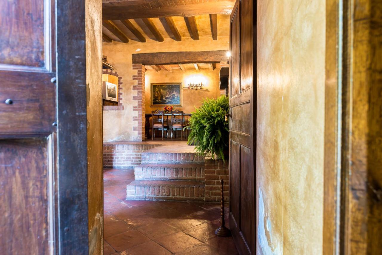 Villa Dom ピアチェンツァ エクステリア 写真